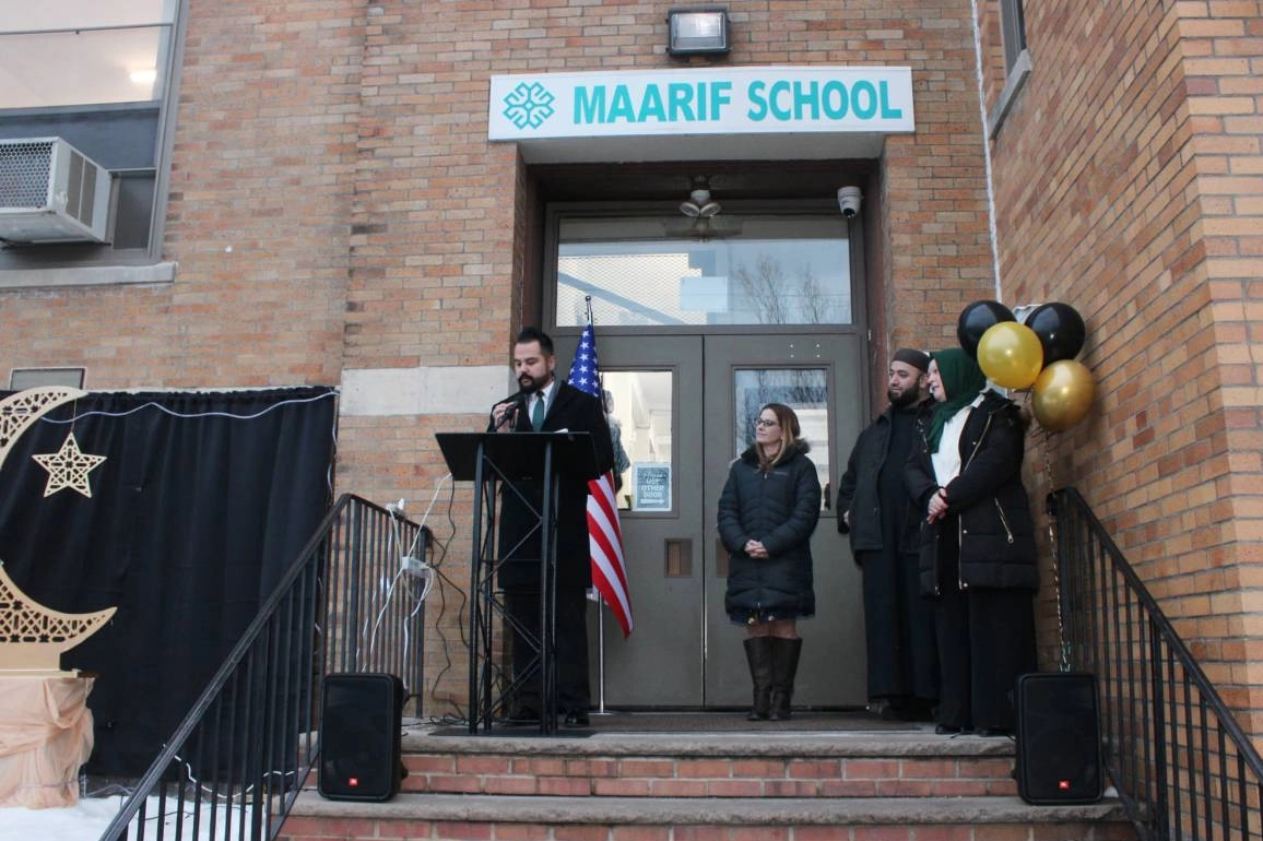 New Jersey'de ilk... Bloomfield’da Ramazan hilali Maarif Okulu'nda aydınlatıldı