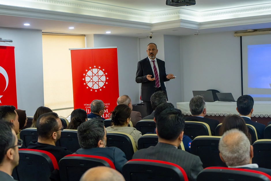 Osmaniye’de yapay zekâ çağında gazeteciliğin geçirdiği dönüşüm anlatıldı