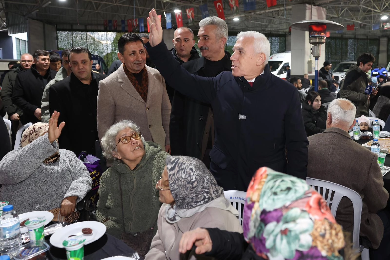 Bursa Büyükşehir'in sofrası bu kez Kestel'e kuruldu