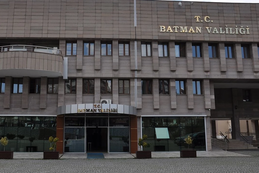 Batman’da parkta uzun namlulu silahla ateş açan şüpheli tutuklandı