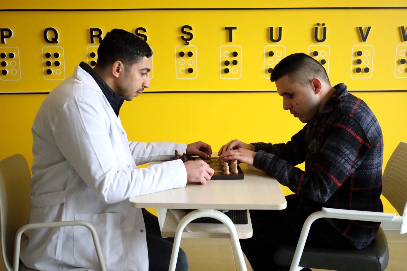 Kocaeli’de beyaz baston eğitimiyle bağımsız yaşam