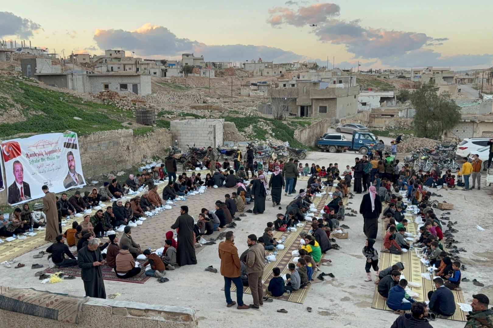Konya, Suriye'nin üç şehrinde sofra kuruyor