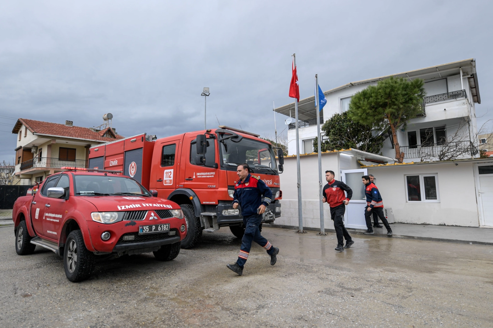 İzmir'in kuzeyinde afetlere yeni kalkan... 63. istasyon hizmete girdi