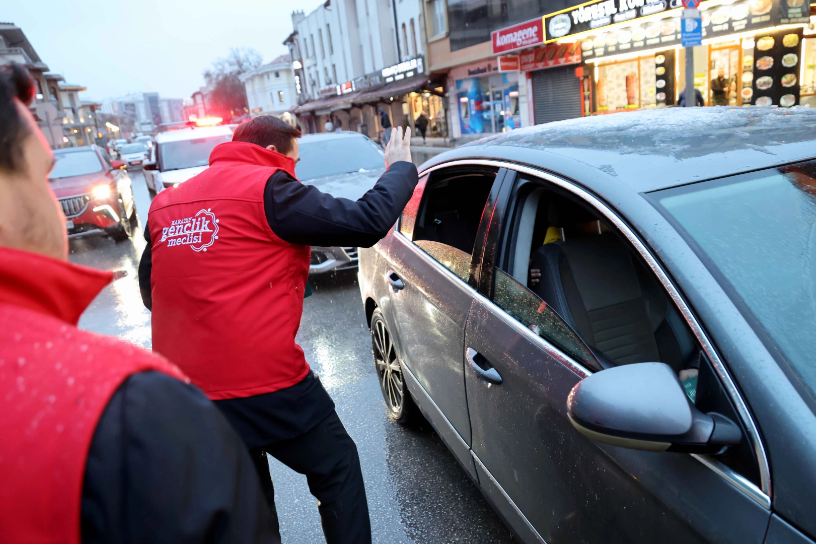 Konya Karatay'da manevi iklim her ortamda sürüyor