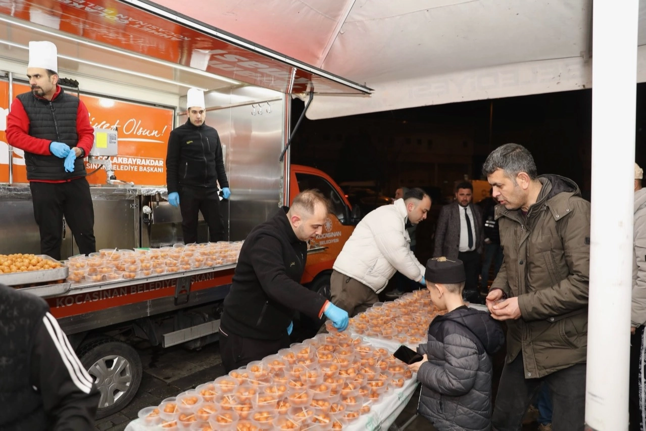 Kayseri Kocasinan'da ramazan bereketine 'İkram'lık tatlı