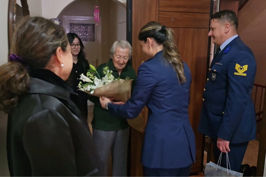 Ankaralı Hatice Güner’den Mehmetçiğe 195 el emeği boyunluk
