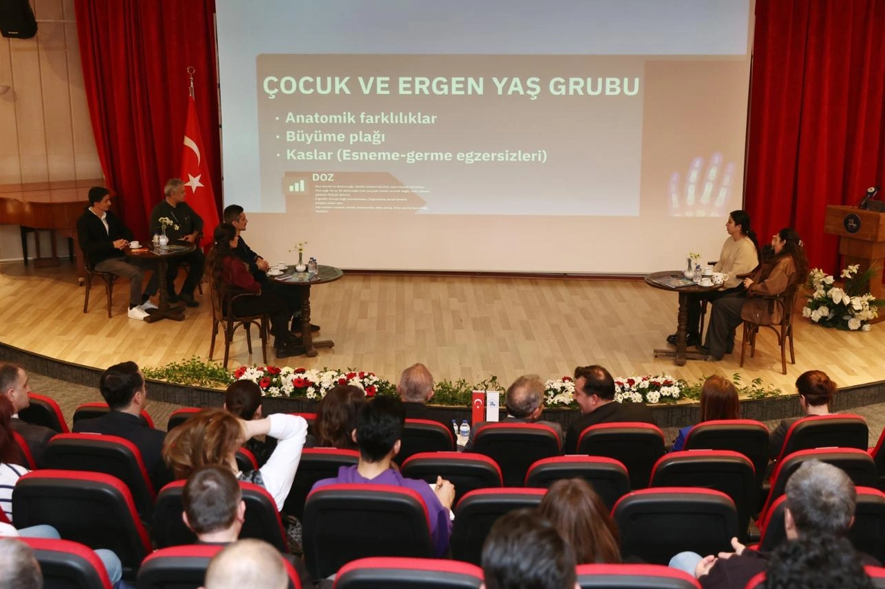 DEÜ Bilim Kafe Sohbetleri’nde sporun dozu ve sınırları konuşuldu