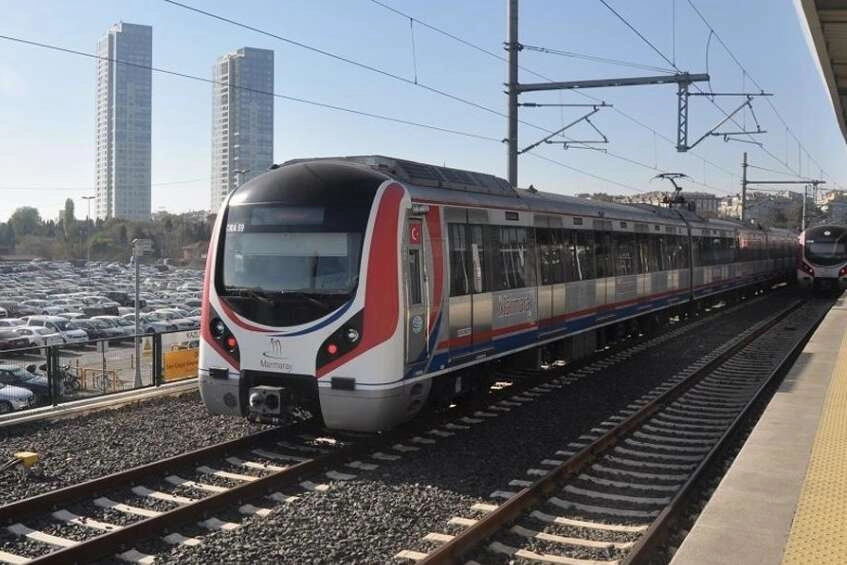 Marmaray’da sefer saatlerine 'iftar' ayarı