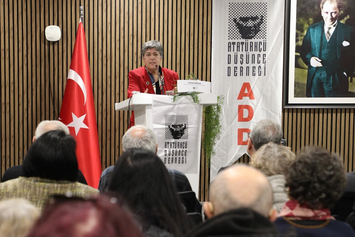 ADD Mudanya Şubesi Canan Güllü'yü ağırladı