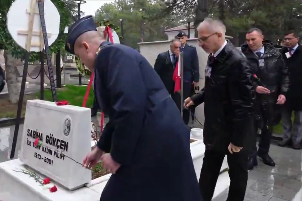 Sabiha Gökçen vefatının 25. yılında anıldı