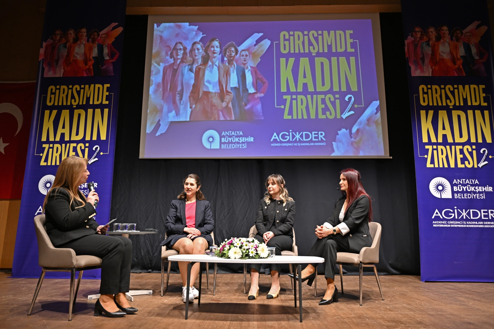 Antalya’da kadın girişimciler zirvede buluştu