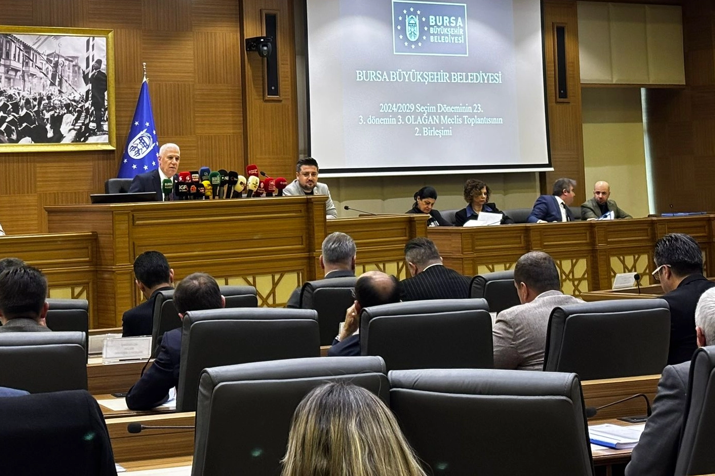 Bursa Büyükşehir Meclisi’nde gergin toplantı! Su zamları, BUSKİ borçları ve yönetim eleştirileri