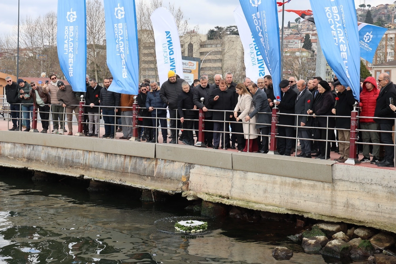 Kocaeli, Üsküdar Vapuru faciasında kaybedilen 392 canı andı