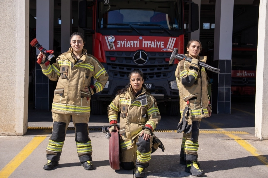Diyarbakır İtfaiyesi'nde kadınlar tabuları yıkıyor