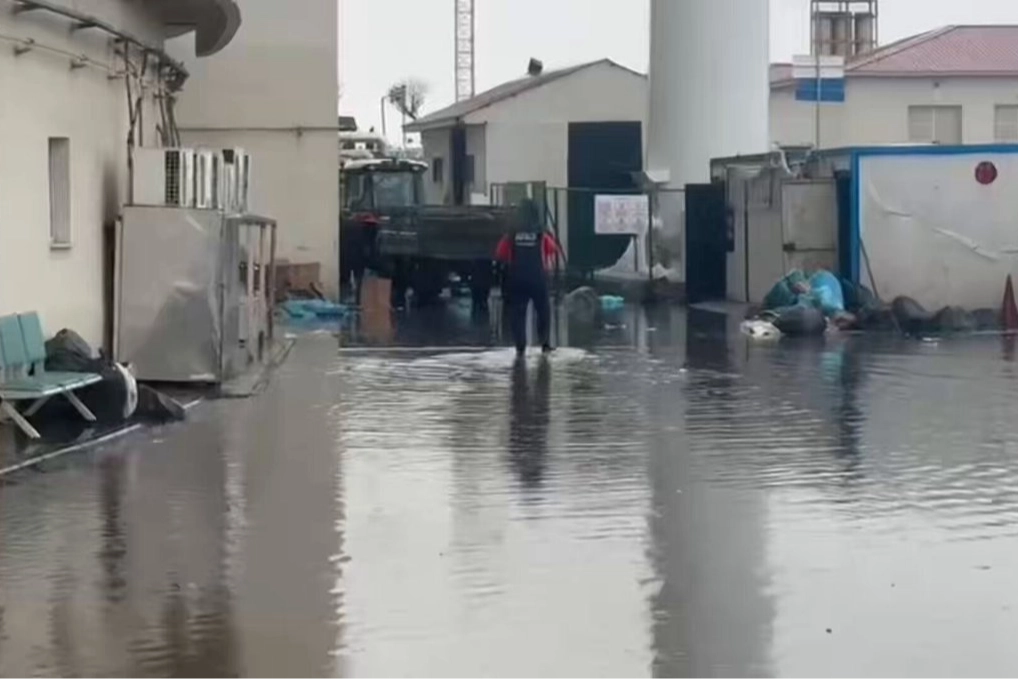 Ağrı’da su taşkınlarına müdahale