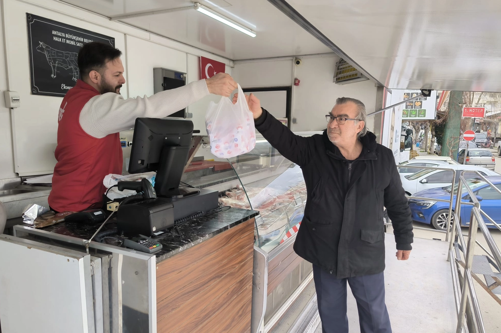 Antalya'da sağlıklı ve uygun fiyatlı et her gün farklı ilçede