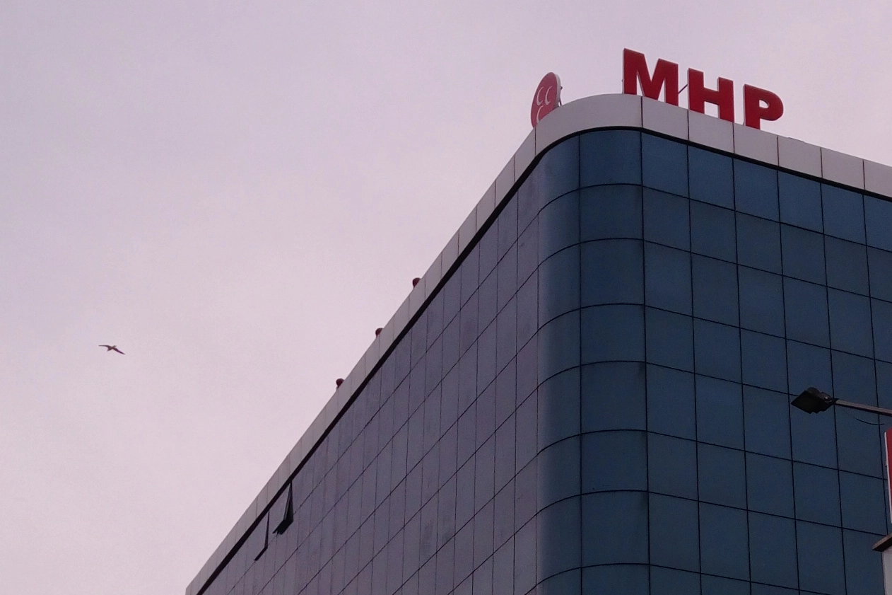 MHP İstanbul Teşkilatı feshedildi!
