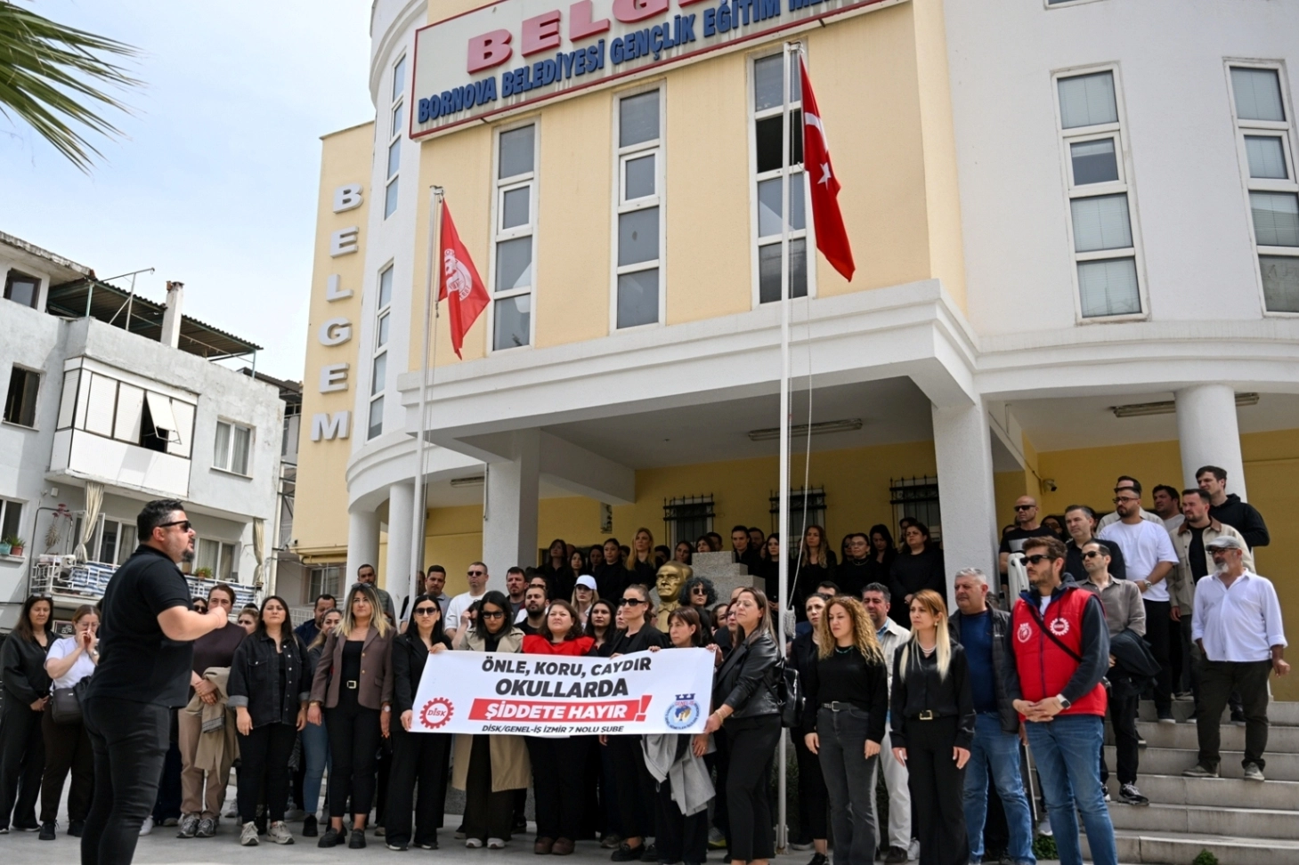 İzmir Bornova’dan okullarda şiddete karşı tek ses!