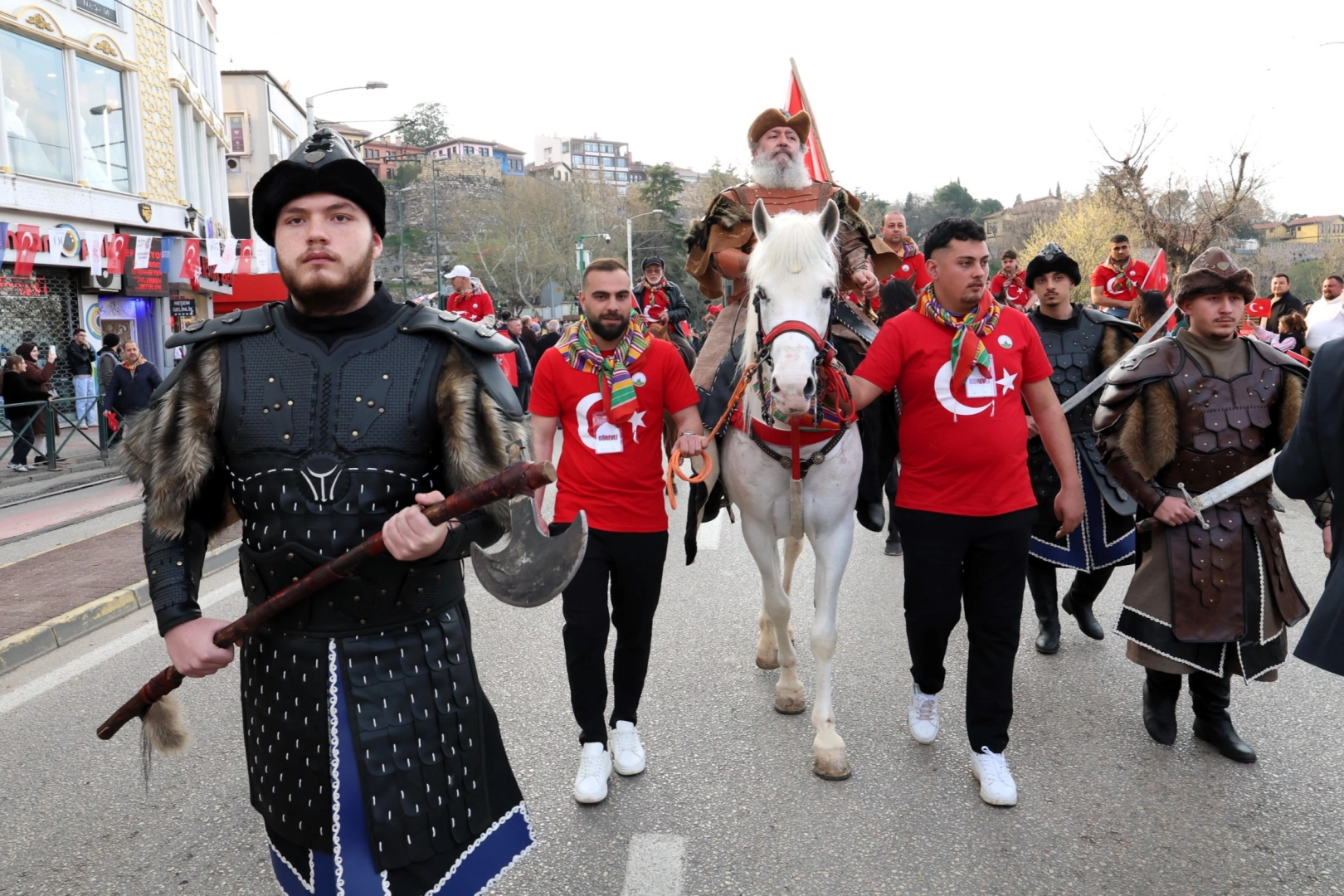 Bursa’da tarihin izinde anlamlı yürüyüş