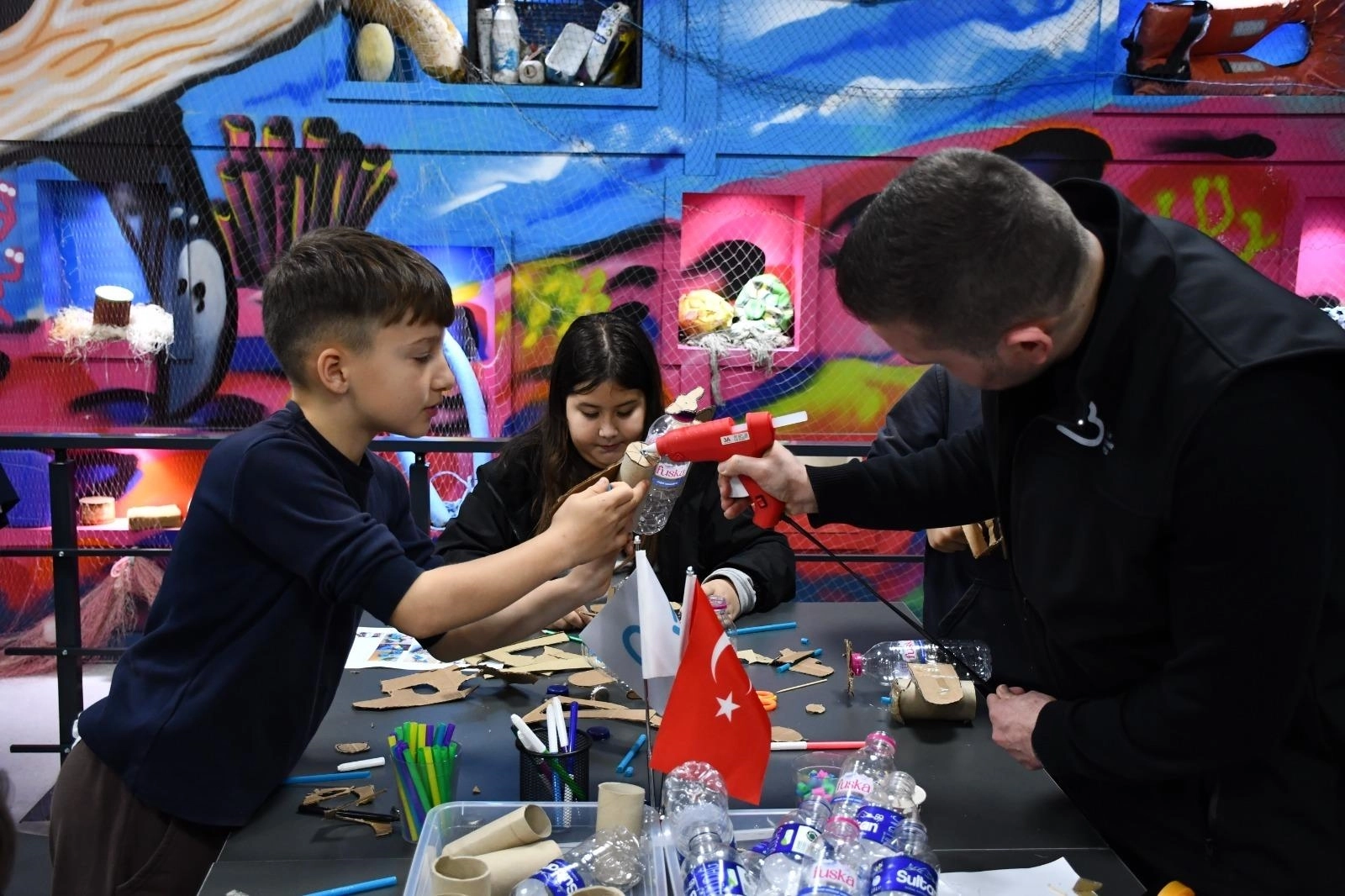 Balıkesir Çevre Eğitim ve Bilim Merkezi örnek oluyor