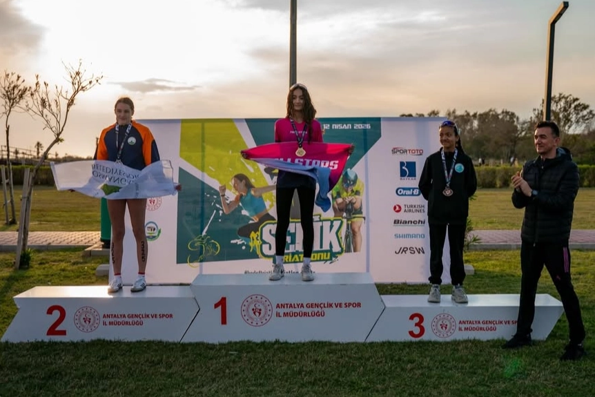 Triatlon Türkiye Şampiyonası’nda Bursa Osmangazi başarısı
