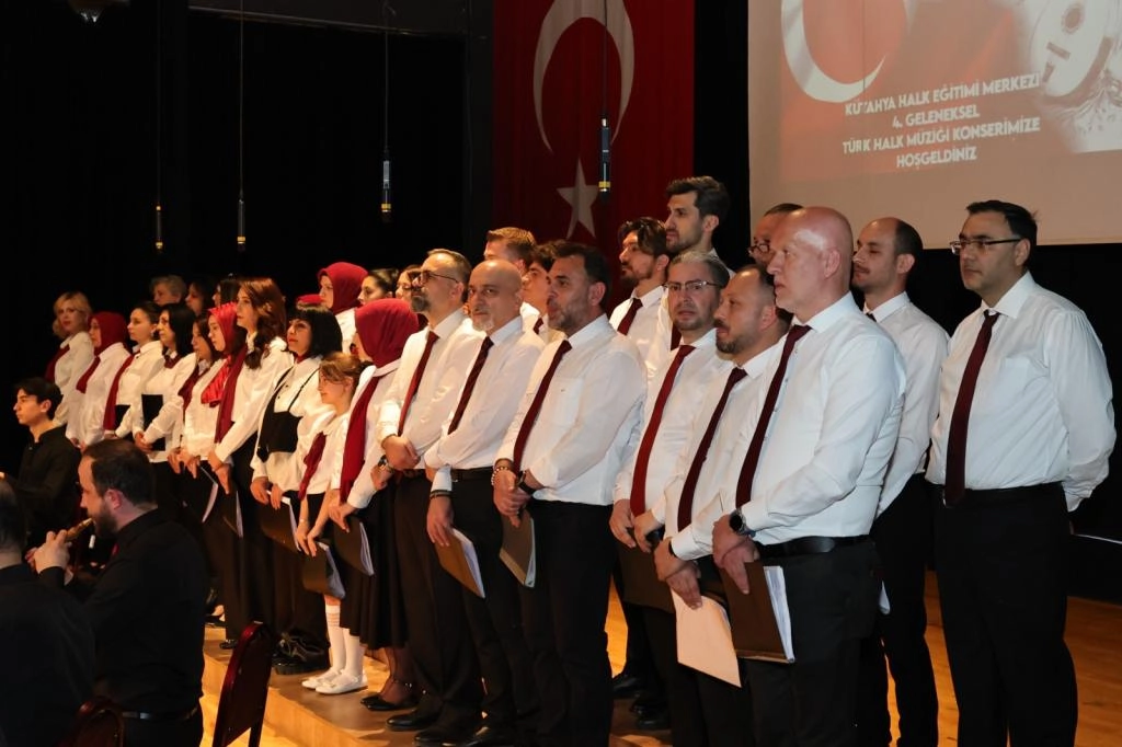 Kütahya’da türkü dolu geceye yoğun ilgi