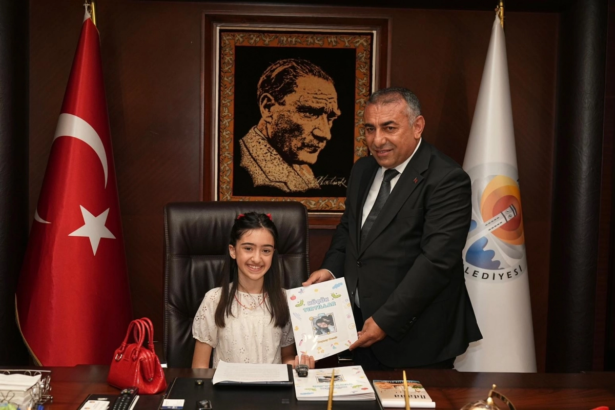 Adana Büyükşehir'e küçük başkan!