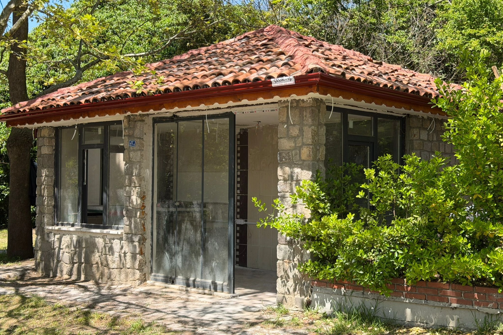 Kocaeli İzmit Belediyesinden Şehitlik Korusu’na yeni mangal konsepti geliyor 