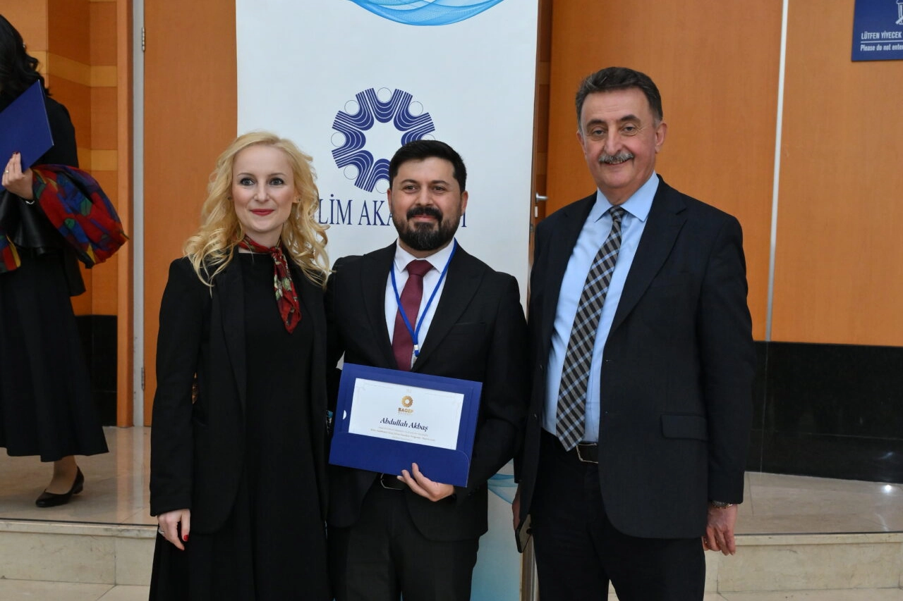 BUÜ’lü akademisyene 'Bilim Akademisi 2026' ödülü