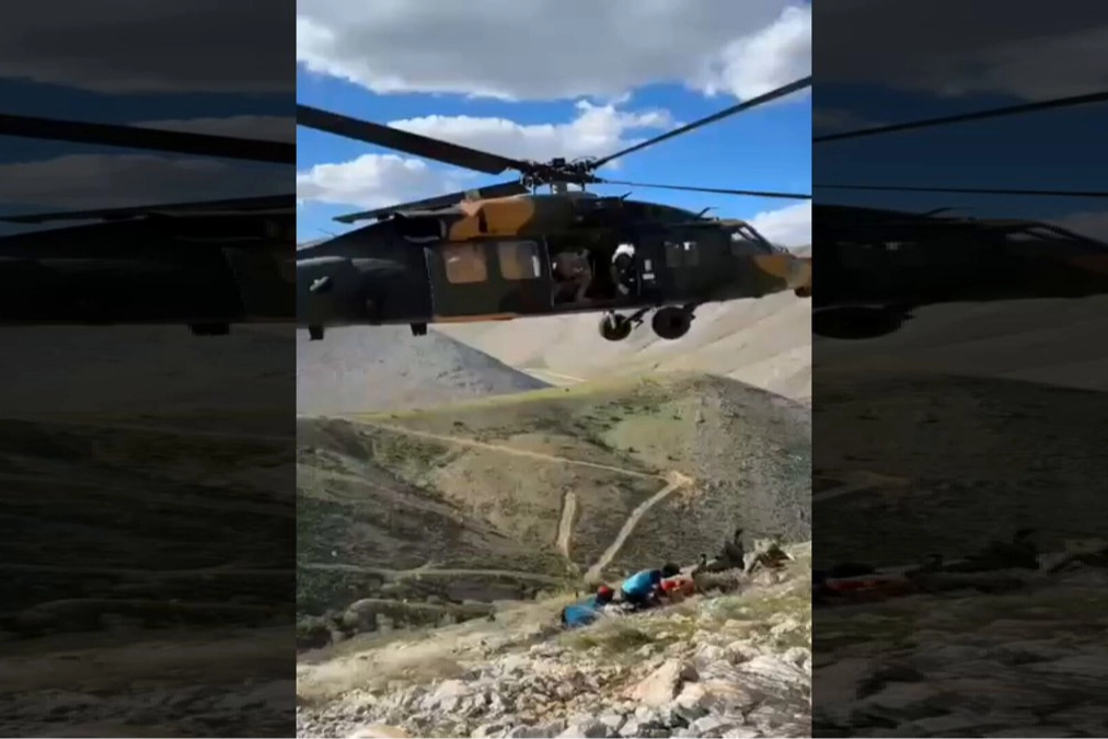 Adıyaman'da dağlık arazide yaralanan vatandaş helikopterle kurtarıldı