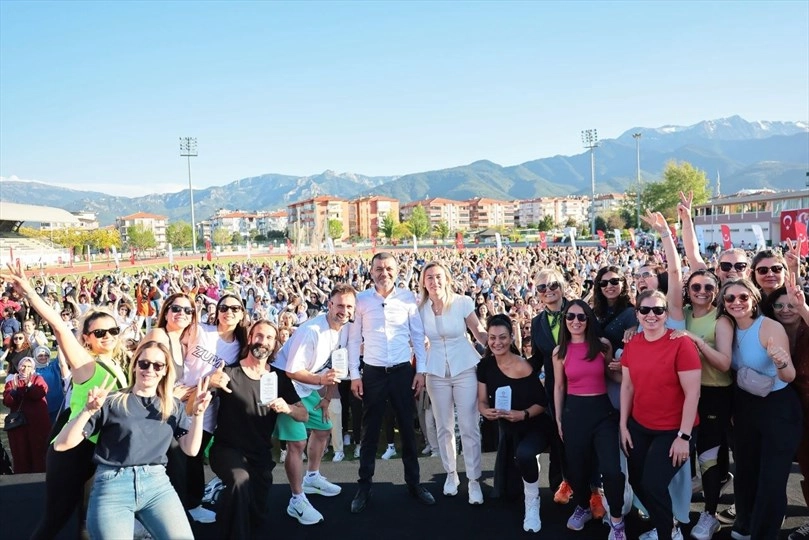 Kadınların ritmi Denizli’ye enerji kattı