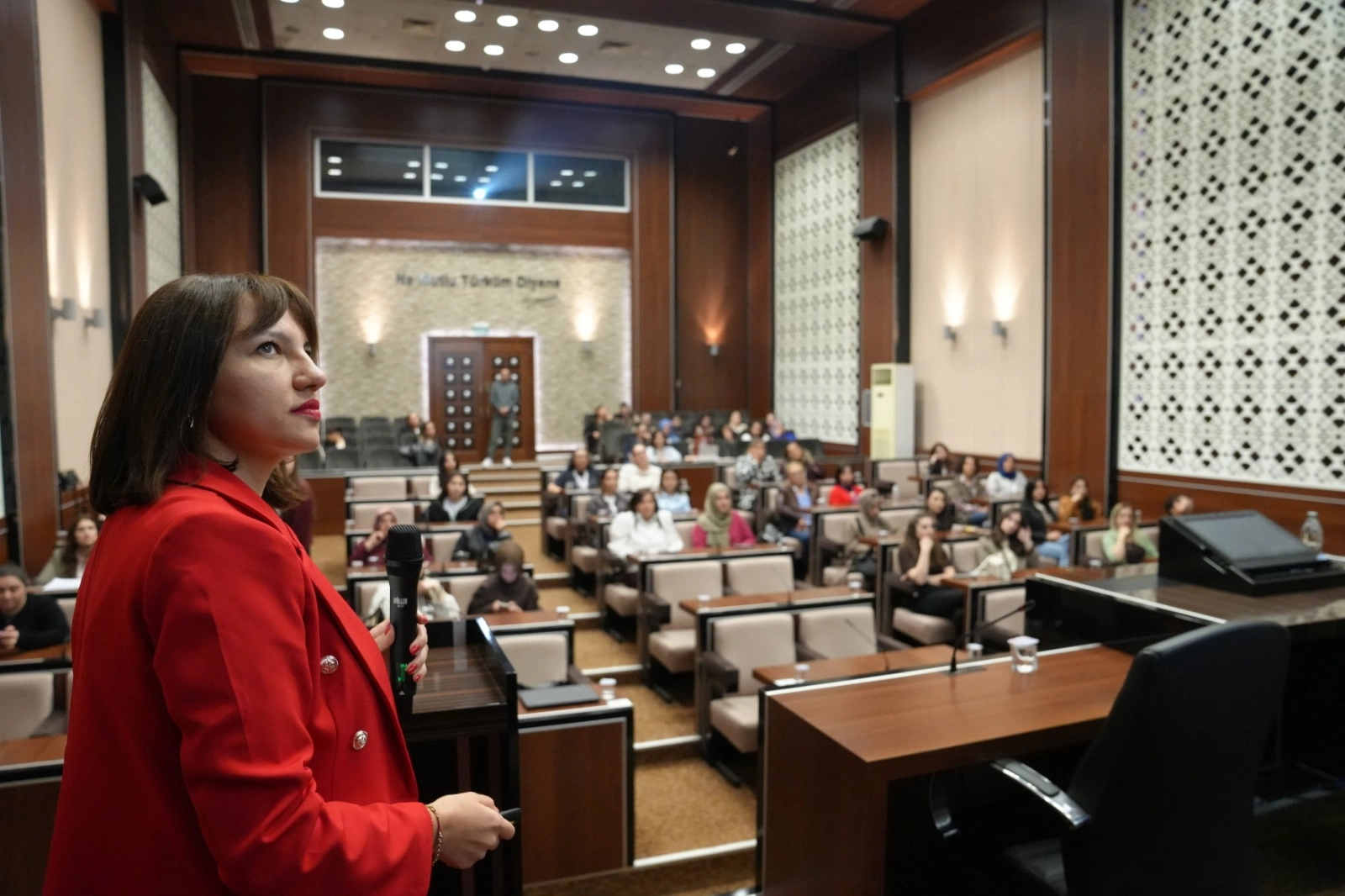 Ankara Keçiören Belediyesi’nden kadın sağlığı semineri