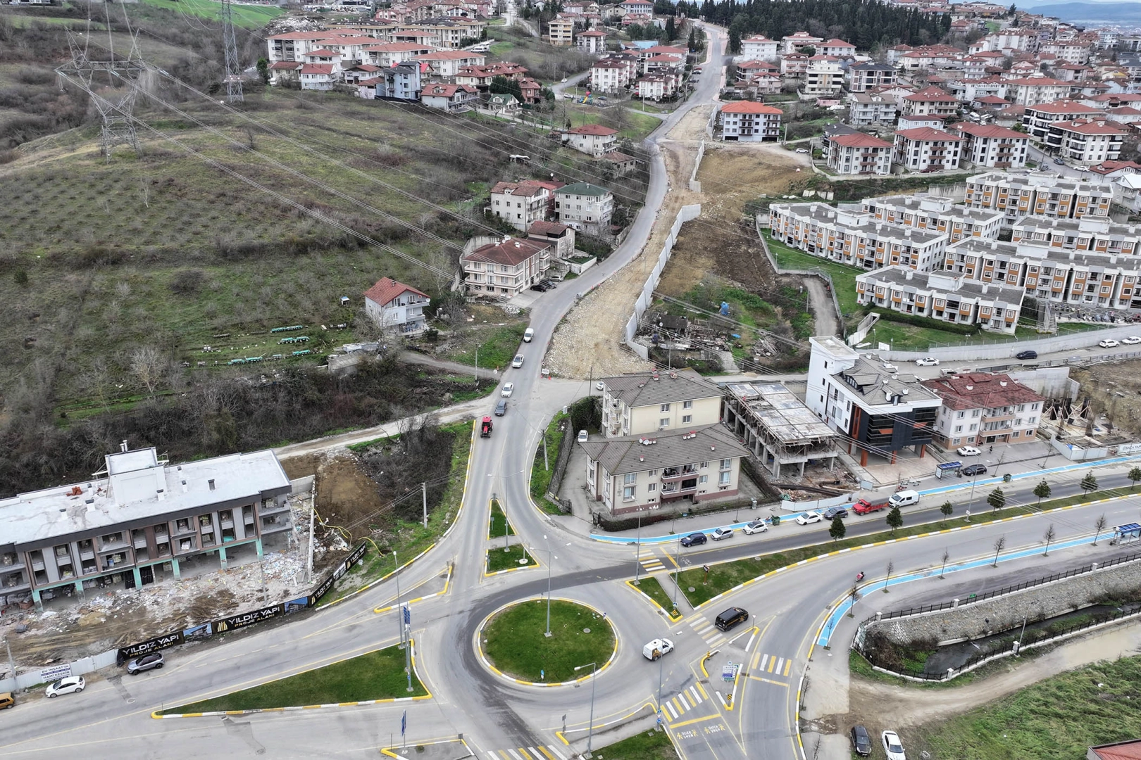 Sakarya’da yol yapım çalışmaları sürüyor
