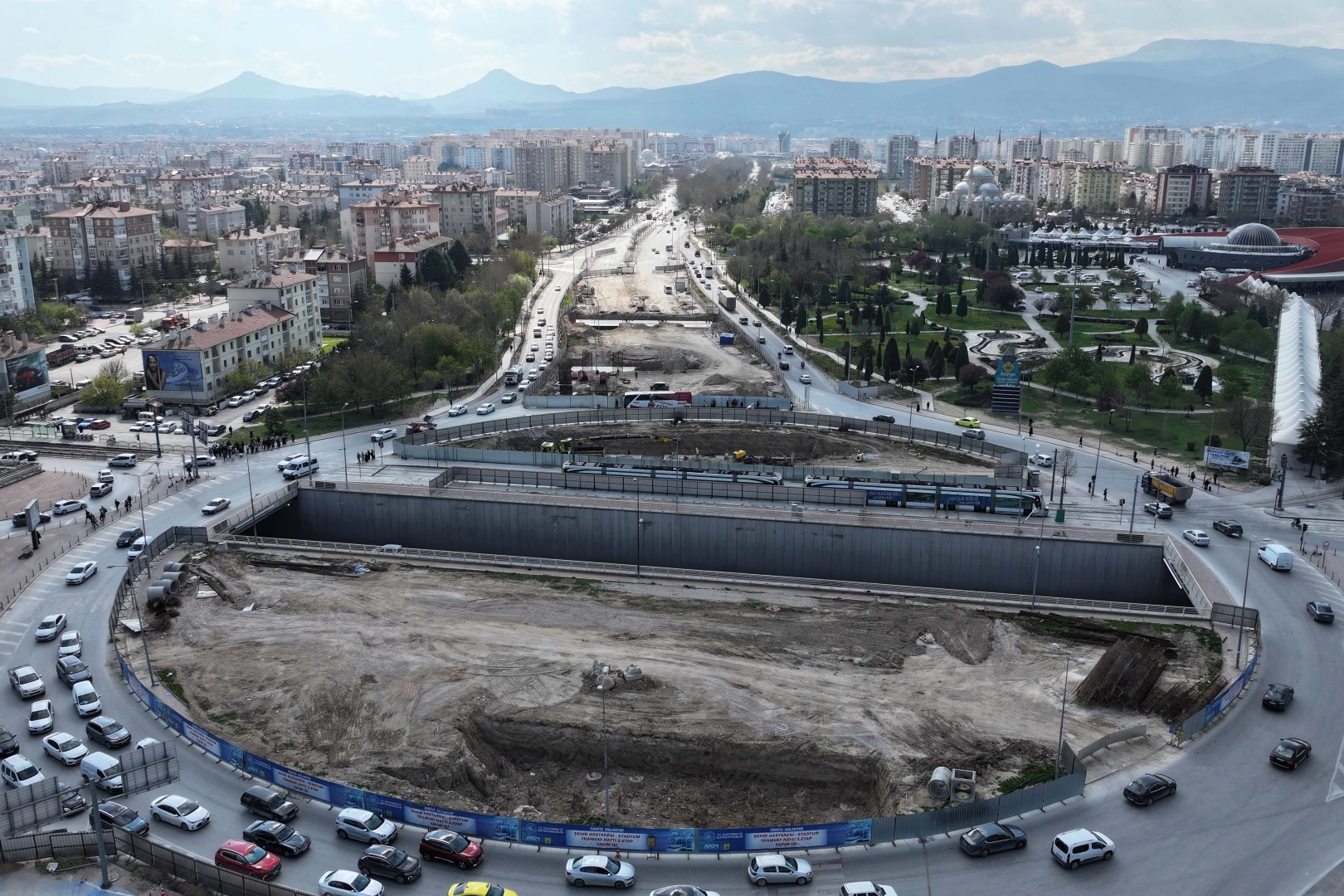 Konya'da Stadyum-Şehir Hastanesi Tramvay Hattı'nda ikinci etap sürüyor