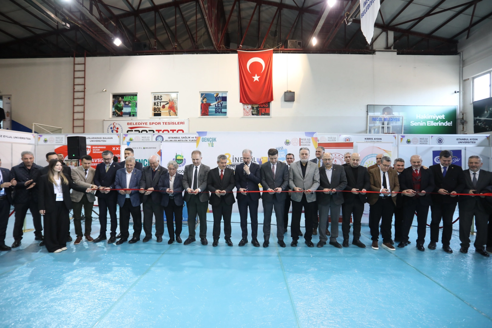 Bursa İnegöl’de Üniversite ve Meslek Tanıtım Günleri 8. kez kapılarını açtı