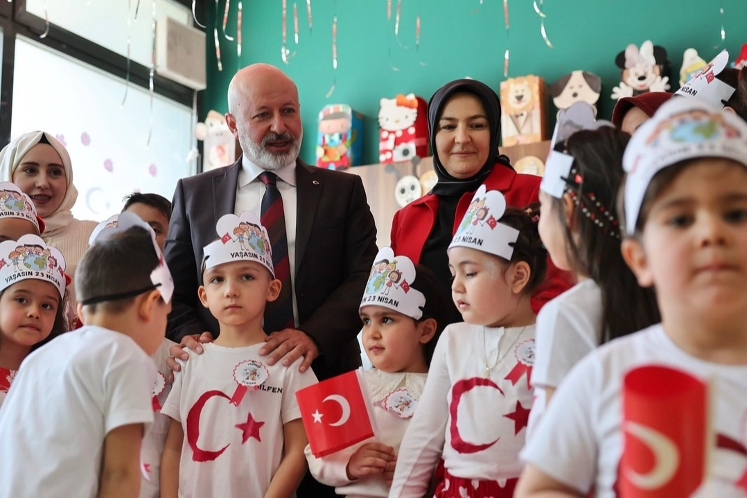 Ahmet Çolakbayrakdar'dan '23 Nisan' açıklaması