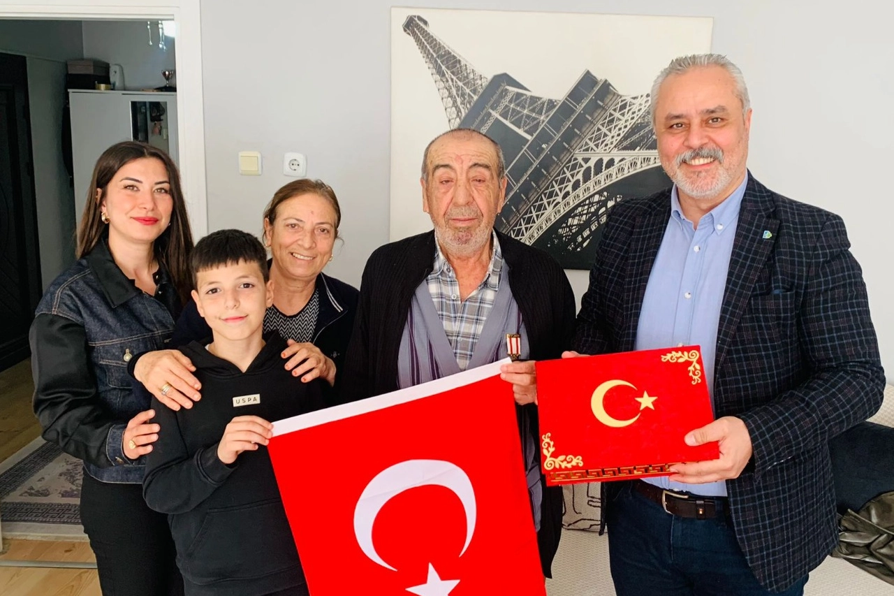 Kocaeli İzmit Belediyesi, gazilere vefa ziyaretlerini sürdürüyor