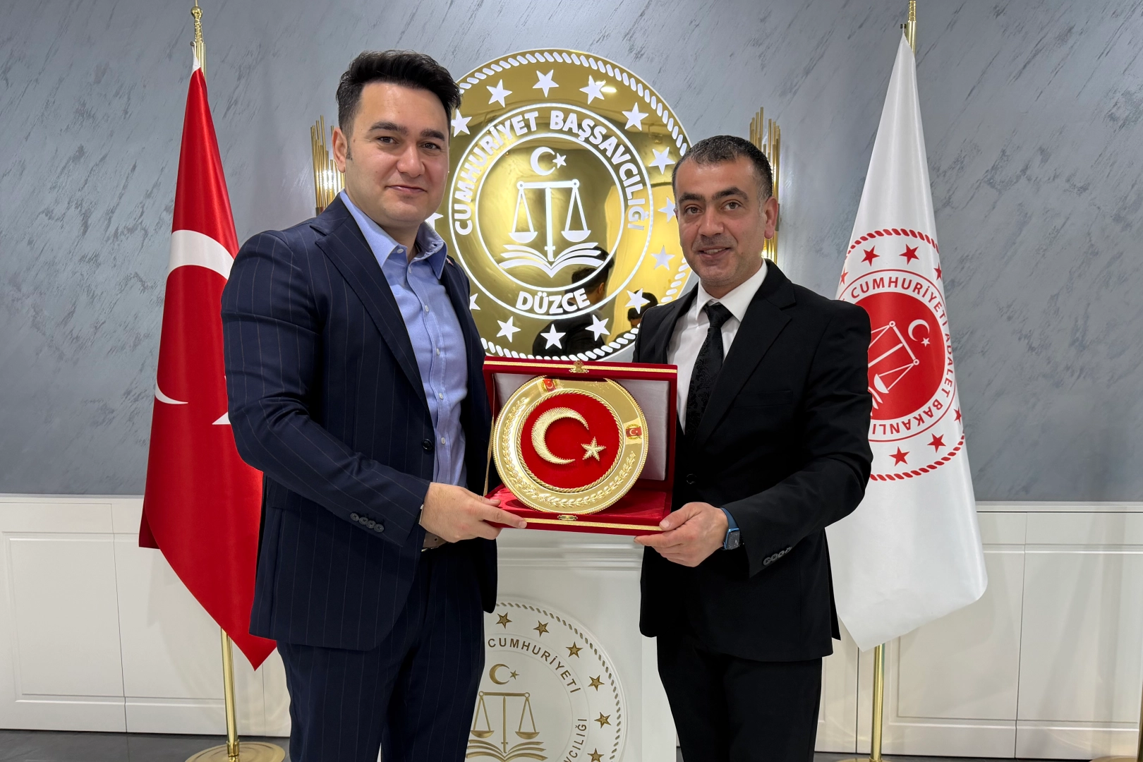 Düzce'de gazetecilerden Başsavcı Emre’ye ziyaret