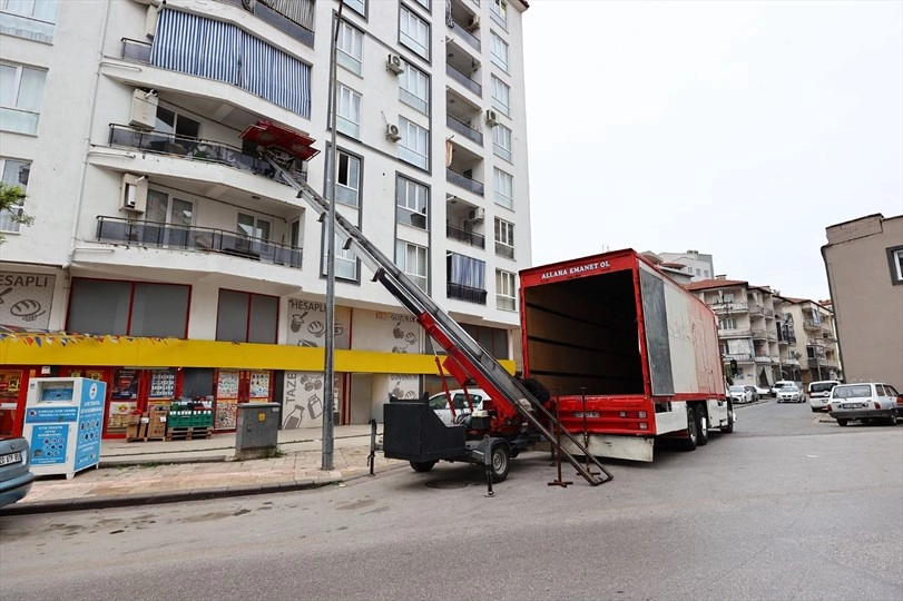 Denizli Büyükşehir’den taşınan ailelere 1,77 milyon TL’lik destek