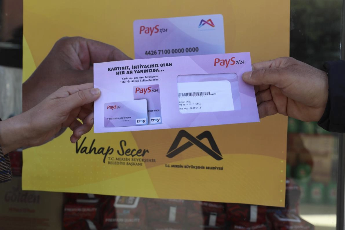 Mersin’de Halk Kart ile hem yurttaşa hem esnafa destek