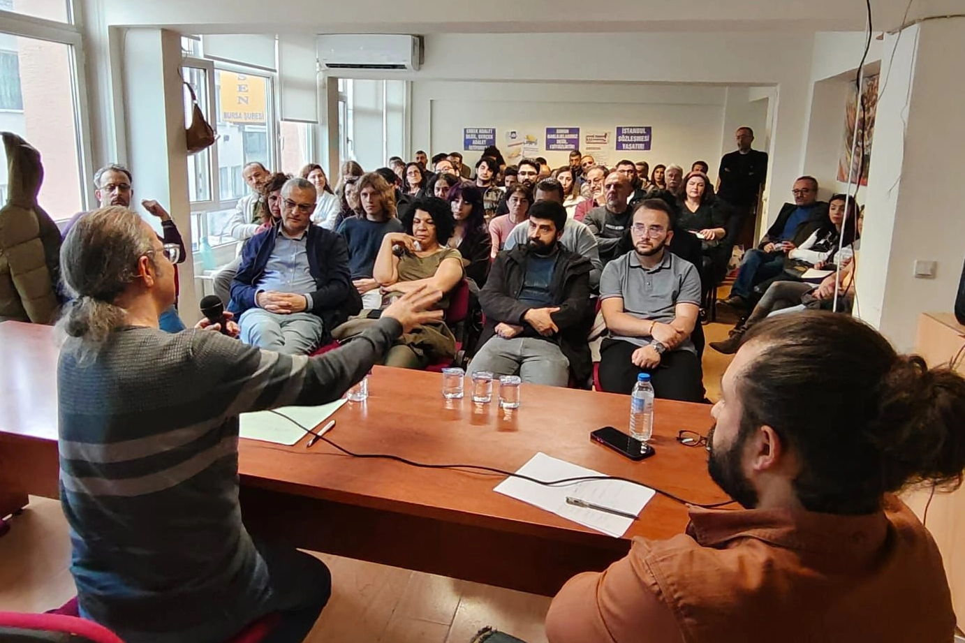 Bursa Yenişehir'de Eğitim-Sen Felsefe Söyleşileri'ni sürdürüyor