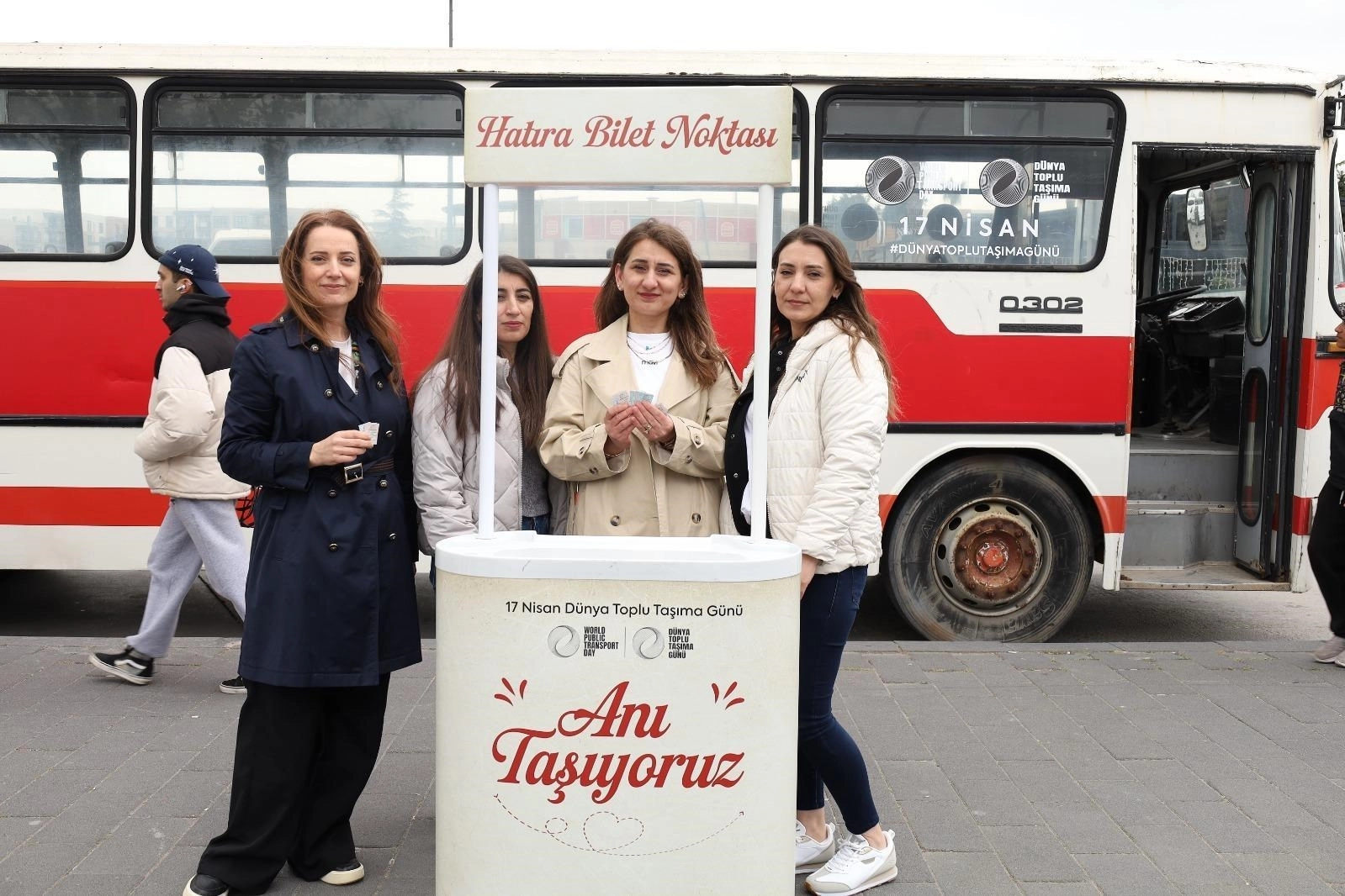 Balıkesir'de toplu taşıma gününde geçmişe yolculuk