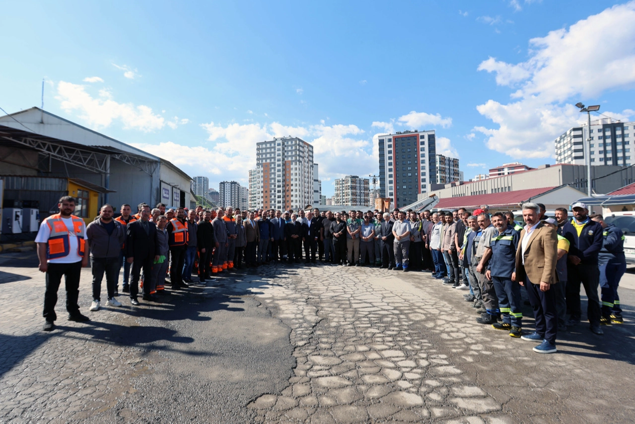 Bayram kahramanlarına Mustafa Yalçın'dan teşekkür
