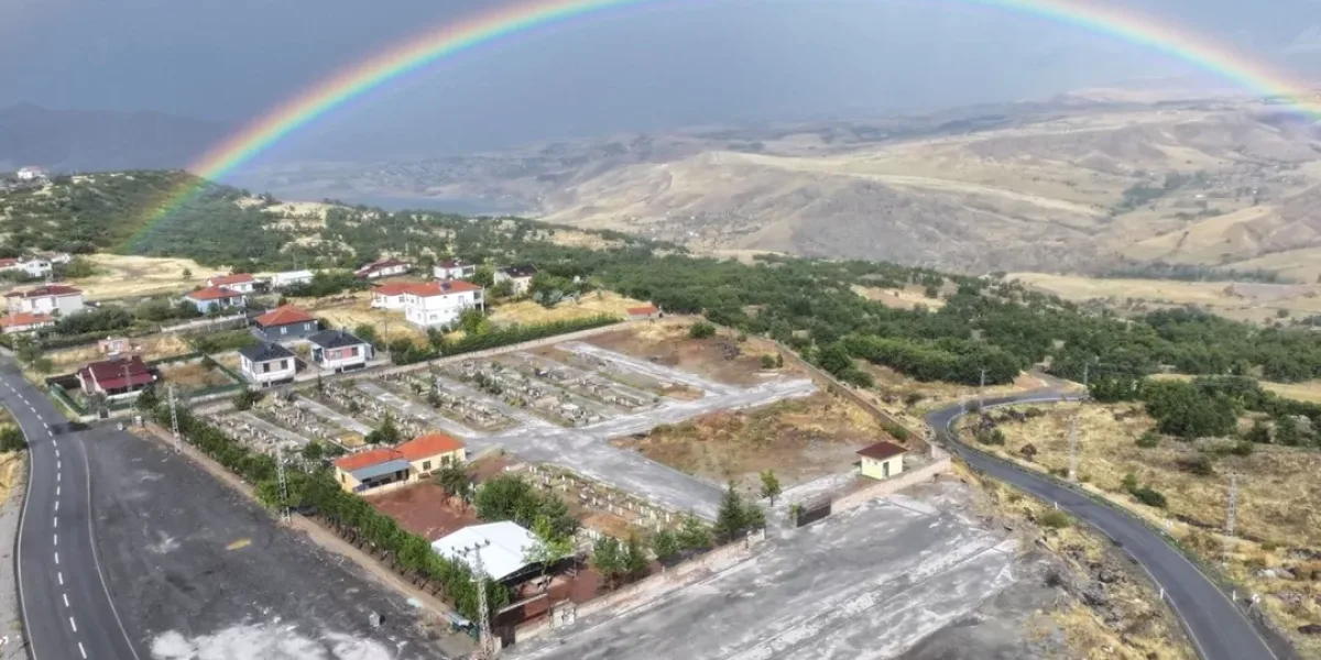 Kayseri Kocasinan'da kırsaldaki mezarlıklar baştan sona yenileniyor