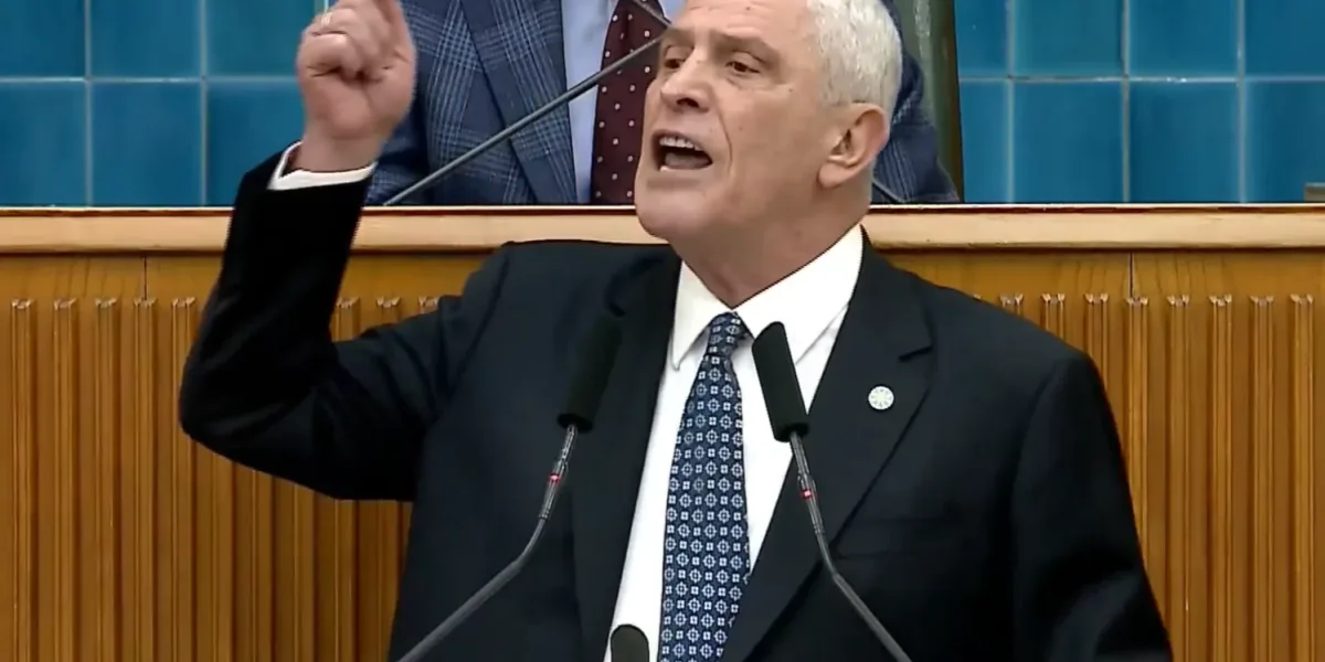 Dervişoğlu’ndan iktidara ‘fon’ tepkisi: Meclis’i kapatıp kaçtılar
