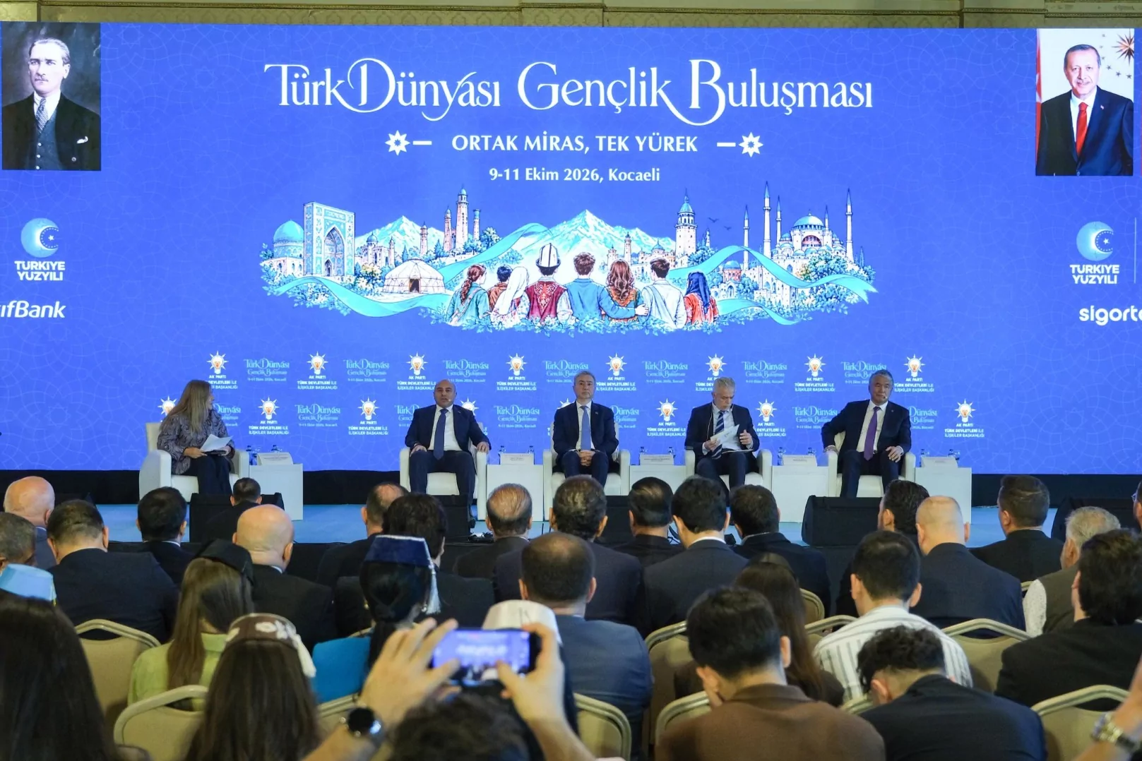 Kürşad Zorlu, Türk Dünyası’na Kocaeli’den seslendi