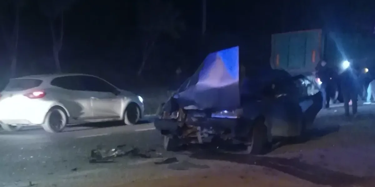 Düzce'de otomobil ile traktör çarpıştı: 5 yaralı
